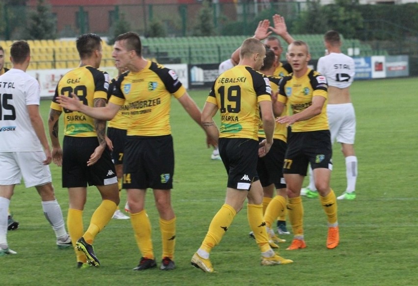 Siarka Tarnobrzeg – Stal Stalowa Wola 3:0 (3:0)...