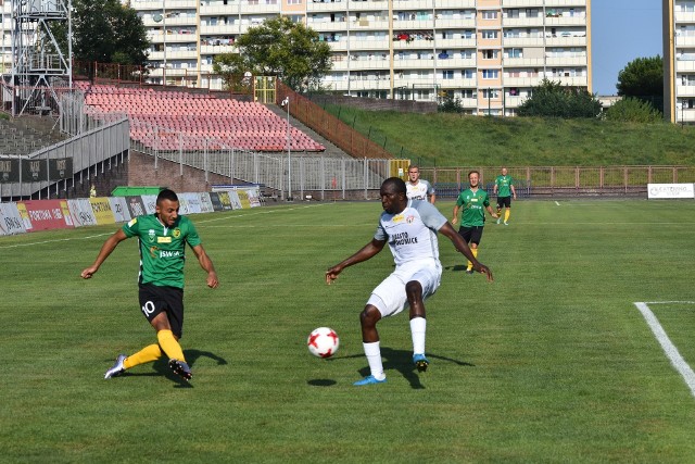 W meczu z Puszczą Niepołomice - drugim domowym spotkaniu jastrzębian w sezonie 2018/19 - GKS uległ niepołomiczanom 0:2.