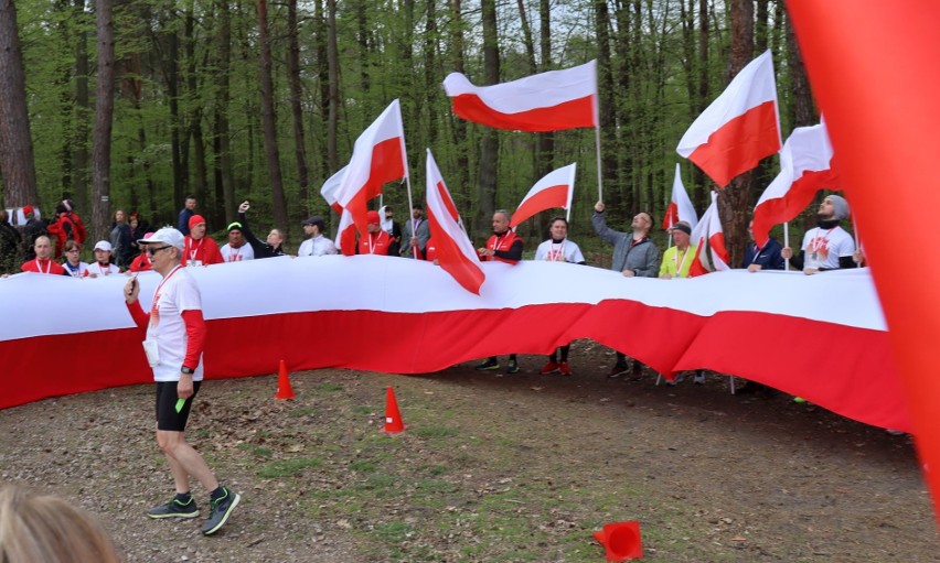 Bieg Flagi w Radomiu. Godnie uczczone święto (ZDJĘCIA) 