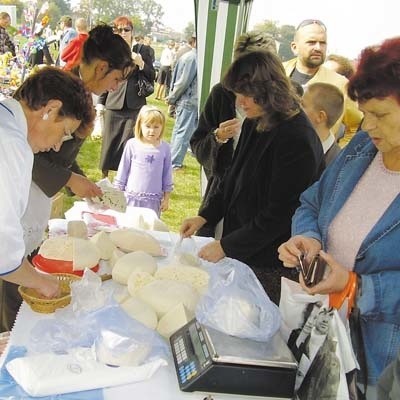 Sery korycińskie doczekały się swojego święta. Wczoraj w Korycinie nie brakowało amatorów tego smakołyku