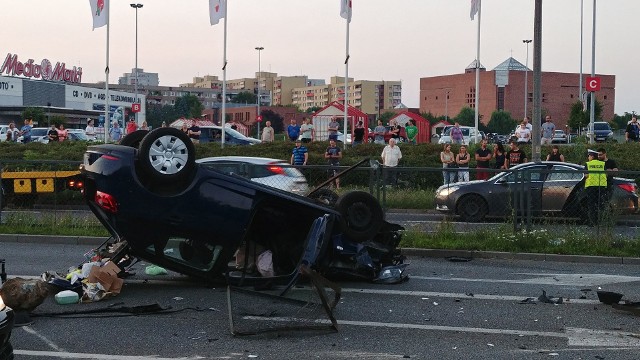 Wypadek na ulicy Sosnkowskiego w Opolu.