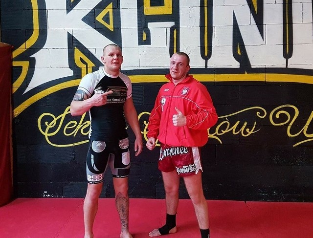 Michał Pasternak (z lewej) na razie trenuje głównie w Pińczowie i przygotowuje się do walki w MMA, którą w marcu stoczy w Anglii