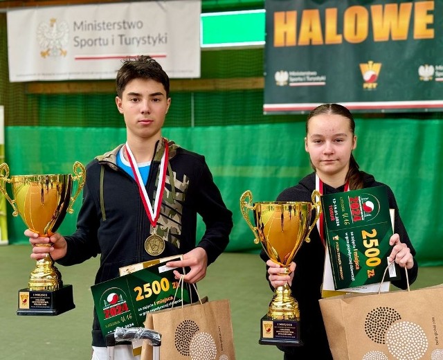 Jan Sadzik (KT Błonia Kraków) i Anna Kmiecik (KS Górnik Bytom) zostali halowymi mistrzami Polski U16 w tenisie