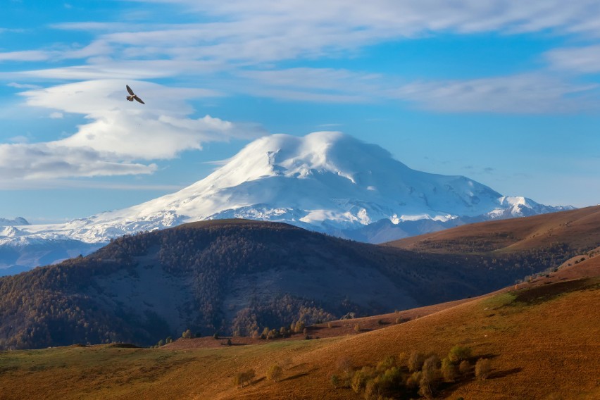 Położona w Rosji góra Elbrus to najwyższy szczyt Europy, o...