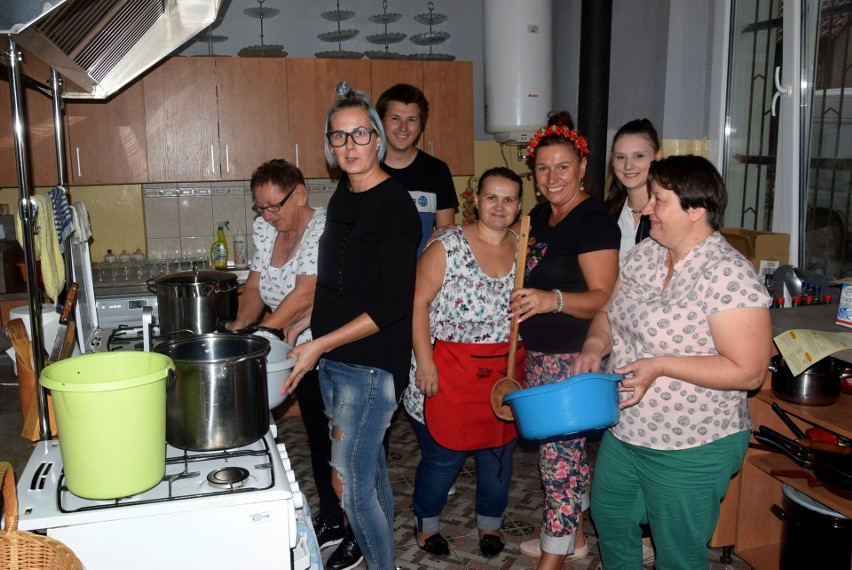 Biesiada „Smaki Jesieni” organizowana była w ramach projektu...