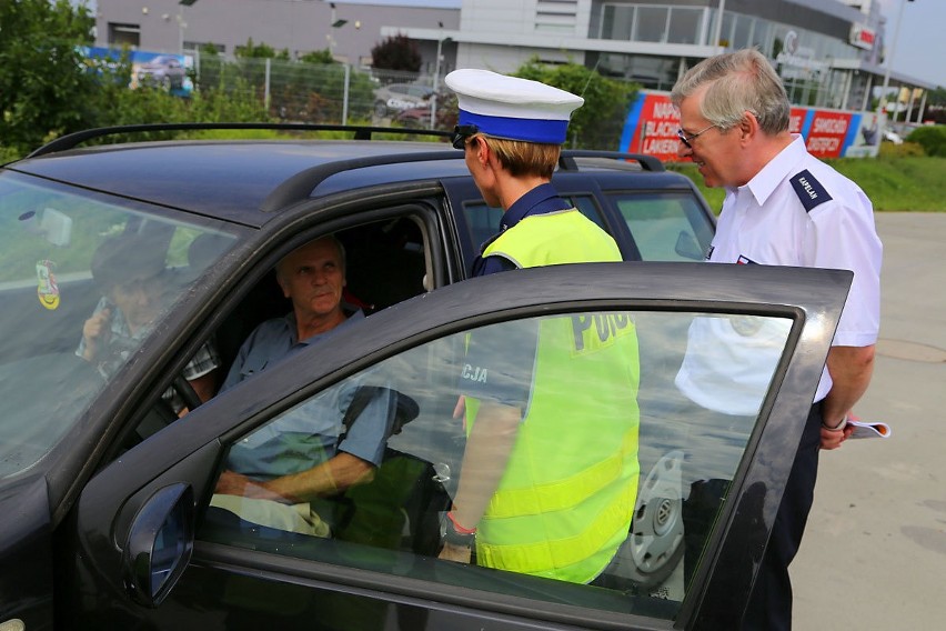 Bydgoscy policjanci wraz z księdzem kontrolowali kierowców