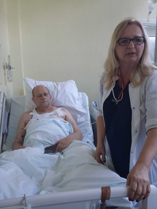 Pan Jacek po operacji z dr Anna Frankiewicz, kardiologiem i transplantologiem z UCK