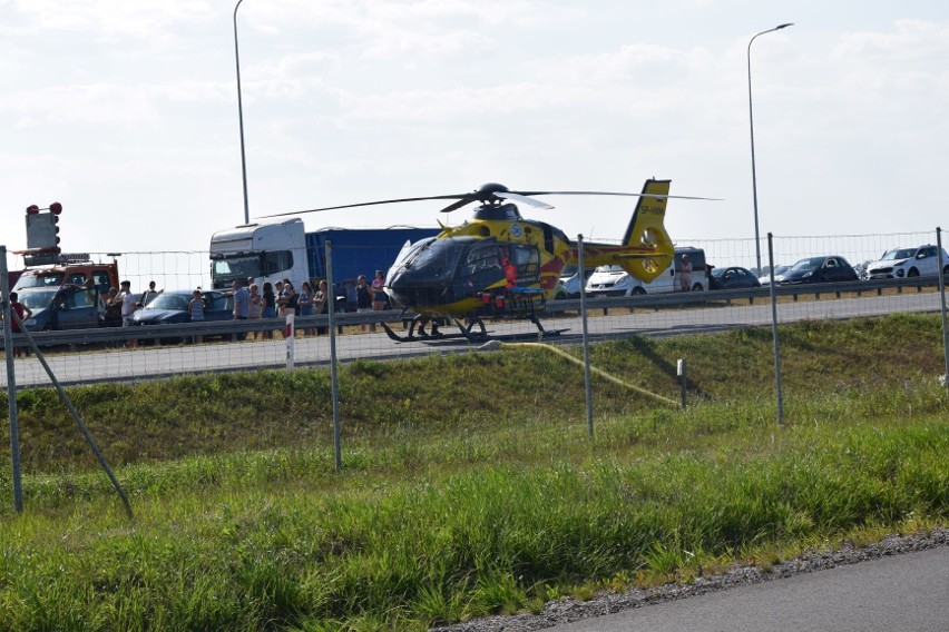 Wypadek na S7 14.08.2020 r. W Stawidłach zderzyły się 3...