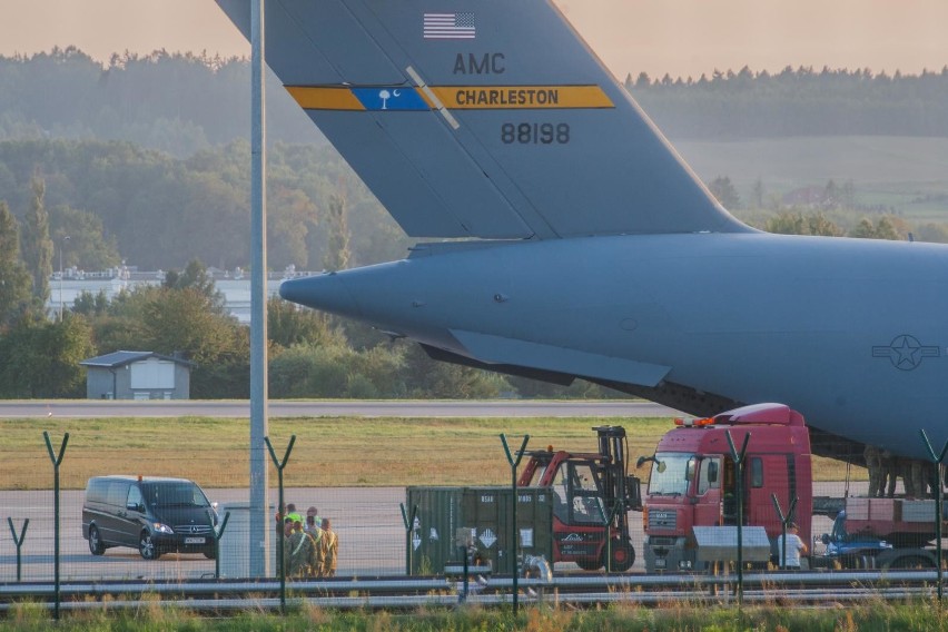 Wielki Boeing C-17 Globemaster wylądował w Rębiechowie...