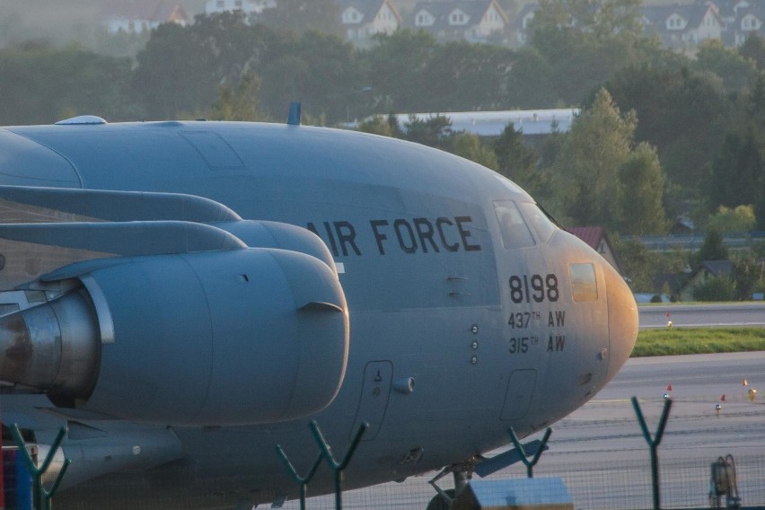 Wielki Boeing C-17 Globemaster wylądował w Rębiechowie...