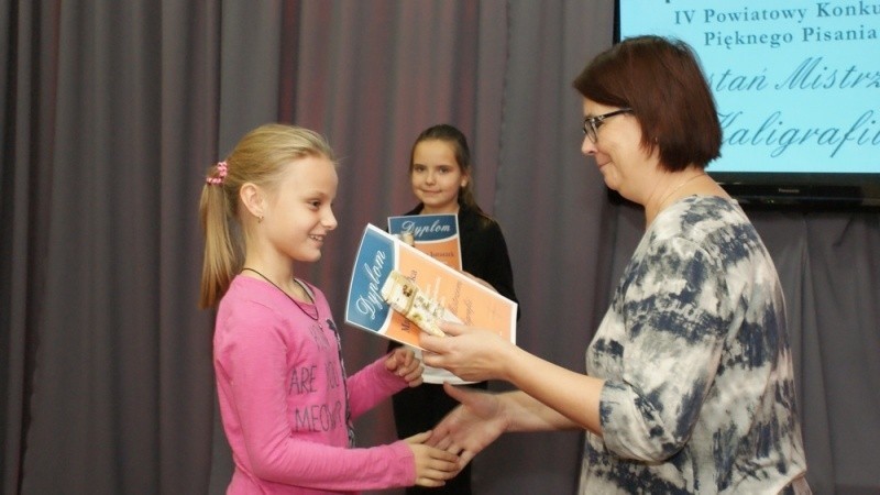 Konkurs kaligraficzny w raciborskiej bibliotece