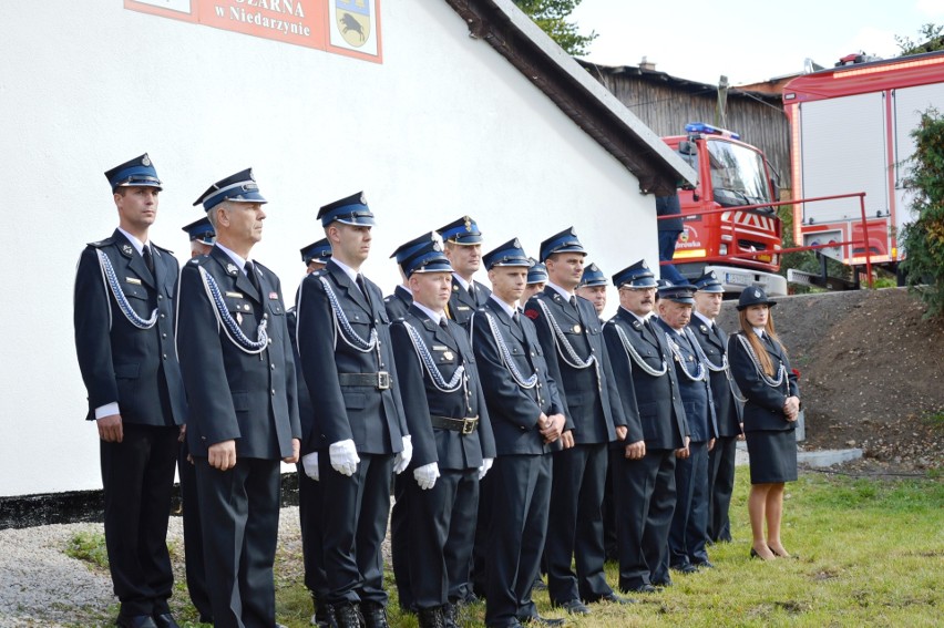 Hucznie swoje 70-lecie istnienia obchodzili strażacy...