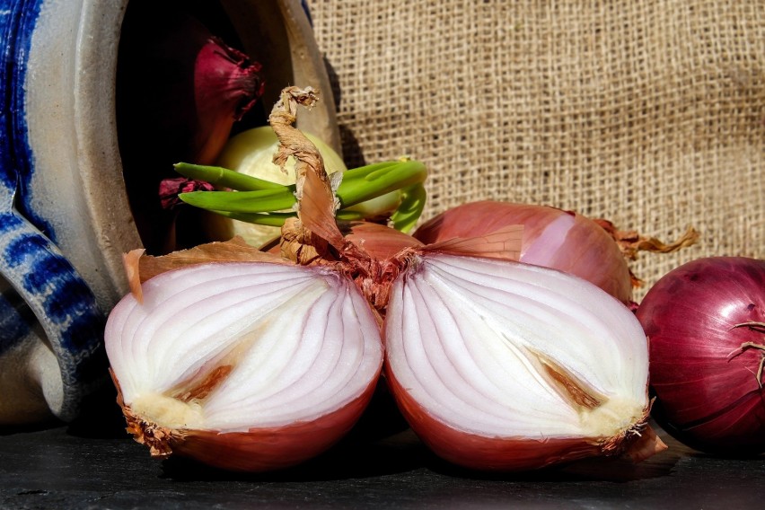 Syrop z cebuli jest specyfikiem o wielu właściwościach...