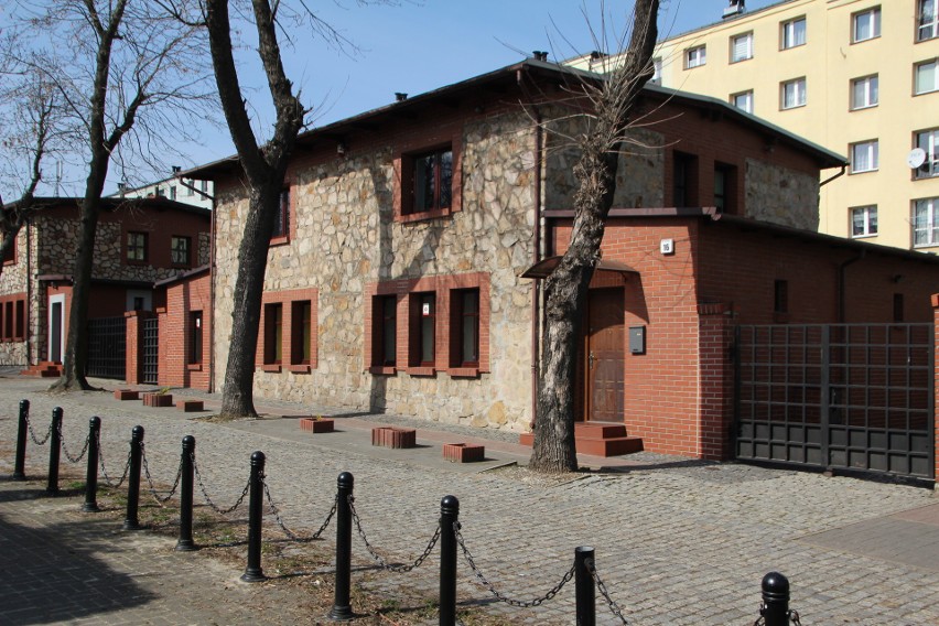 Kolonia robotnicza Ficinus znajduje się w Rudzie Śląskiej.