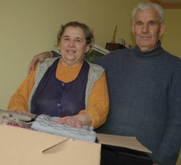 Para emerytów z Olesna pomaga nie tylko rodzinom z Sokolnik, ale także chorym dzieciom.