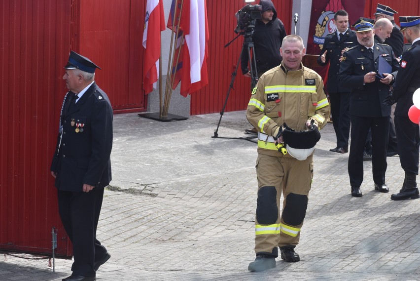 Przekazanie wozu strażackiego dla OSP Gostchorze.