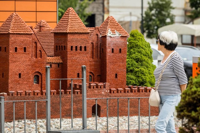 Miniatura w skali 1:20 znajduje się przy ul. Grodzkiej