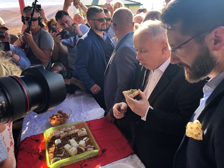 Jarosław Kaczyński gościł w Kuczkach-Kolonii w gminie Gózd. Odbył się tam piknik Prawa i Sprawiedliwości