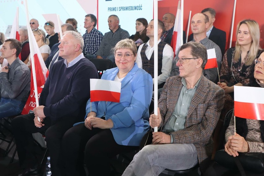 Konwencja Prawa i Sprawiedliwości w Przysusze z prezesem partii Jarosławem Kaczyńskim 