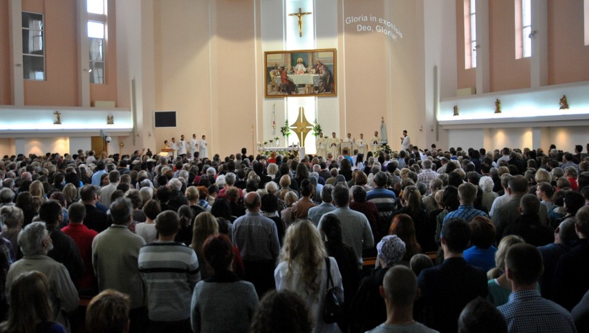 Odwołanie wydarzeń religijnych, więcej mszy i modlitwa. To odpowiedź Kościoła na koronawirusa w Lublinie