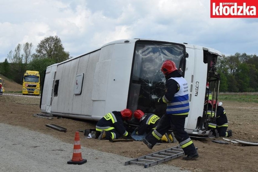 Wielki wypadek na obwodnicy Kłodzka. Ćwiczenia służb...