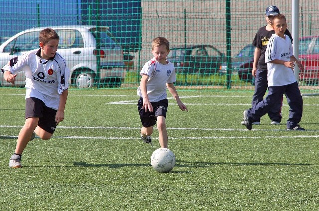 Futbol to domena chłopców, ale w turnieju - poza przyszłymi piłkarzami - zagrać mogą też przyszłe piłkarki
