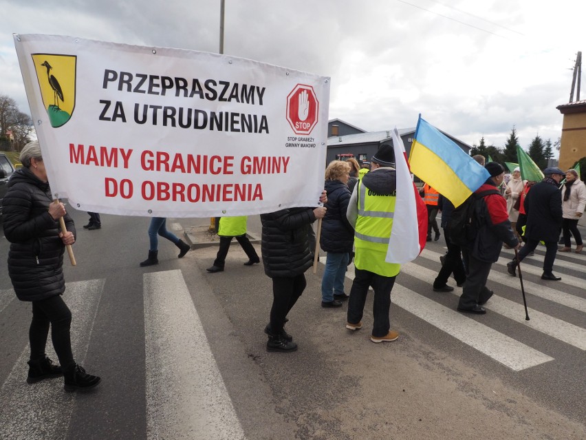 Na piątkowym proteście mieszkańców w Kretominie pojawiło się...