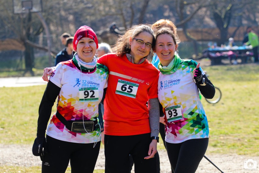 Biegiem do Nibylandii. Akcja charytatywna na Polanie Sportowej w Szczecinie. Były tłumy! Świetna zabawa i szczytny cel