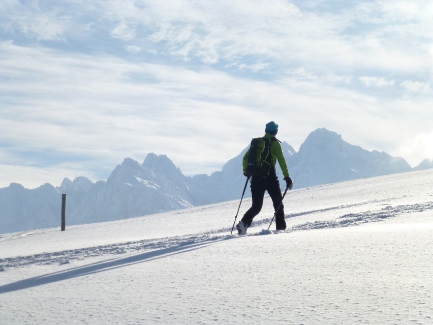 Sezon na skitoury w Tatrach powoli się rozkręca. Wędrujący...