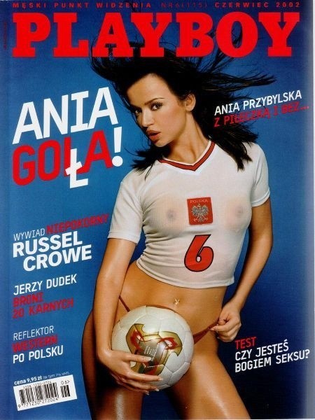 Anna Przybylska to pewniak do kadry Reprezentacji Polski WAGs na Euro 2012. I to jako kapitan zespołu! Polska aktorka oraz fotomodelka już od dawna uważana jest za najpiękniejszą polską WAG.