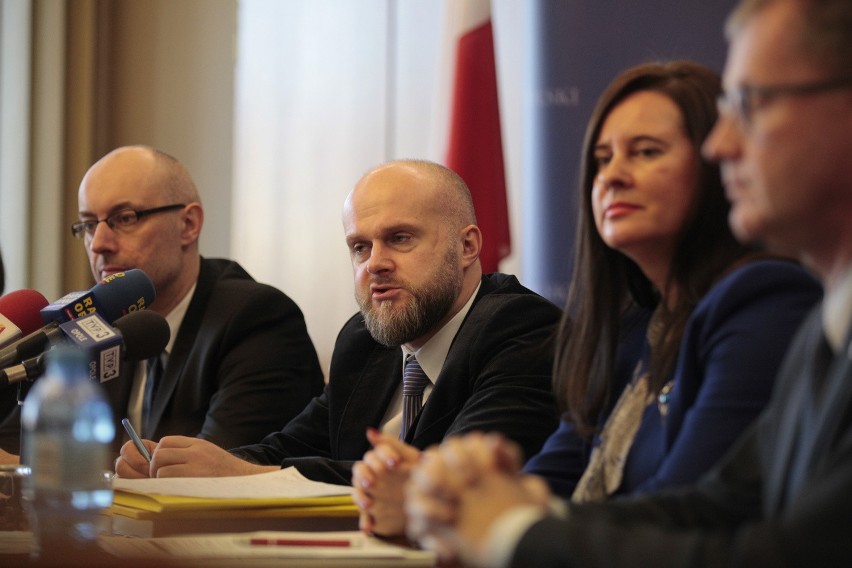 Wiceminister zdrowia Krzysztof Łanda gościł w piątek w Opolu