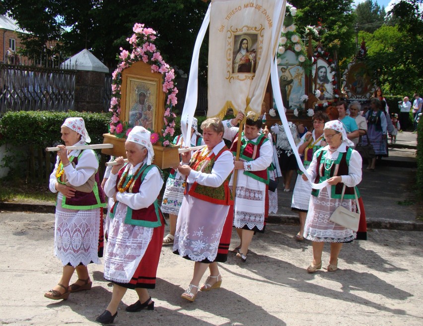 Procesja Bożego Ciała w Czarni [ZDJĘCIA]