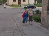 Moda na ulicach Starachowic 10 lat temu! Takie stylizacje starachowiczan uchwyciły obiektywy kamer Google Street View