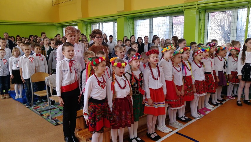 Szkoła w Tarłowie również włączyła się w akcję "Rekord dla...
