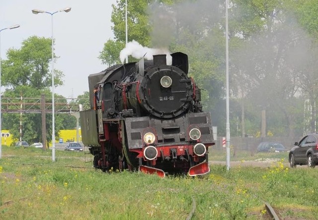 Lokomotywa parowa w Kruszwicy. Zdjęcie z 2015 r.