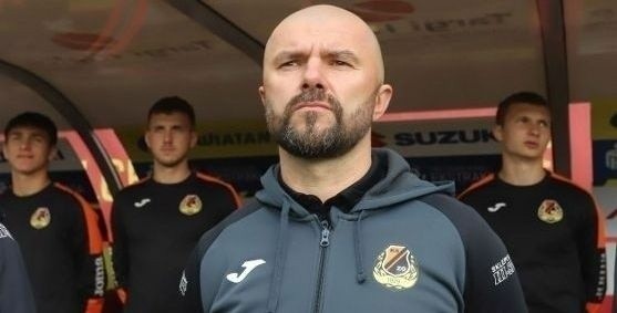 Rafał Wójcik o ewentualnych transferach: Prowadzimy rozmowy z trzema zawodnikami.