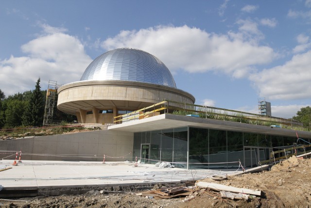 Trwa rozbudowa i modernizacja Planetarium Śląskiego. Sporo się zmienia. Zobacz kolejne zdjęcia/plansze. Przesuwaj zdjęcia w prawo - naciśnij strzałkę lub przycisk NASTĘPNE