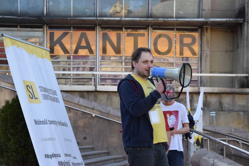 Uczestnicy protestu w Bielsku-Białej występowali przeciwko...