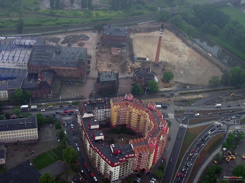 21 maja 2008, porządkowanie terenu dawnego browaru...