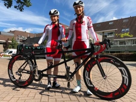 Justyna Kiryła i pilotka Aleksandra Tecław (brąz ze startu...