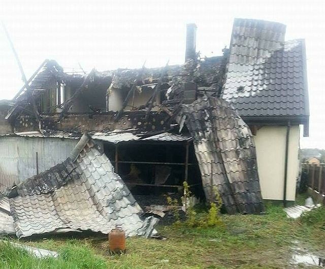 Po pożarze dom w Wielogórze nie nadaje się do zamieszkania.