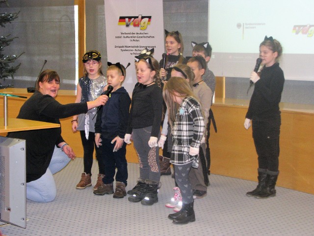 Bernard Gaida przypomniał o projektach, dzięki którym tysiące dzieci doskonali język niemiecki. Jednym z nich są kursy sobotnie.