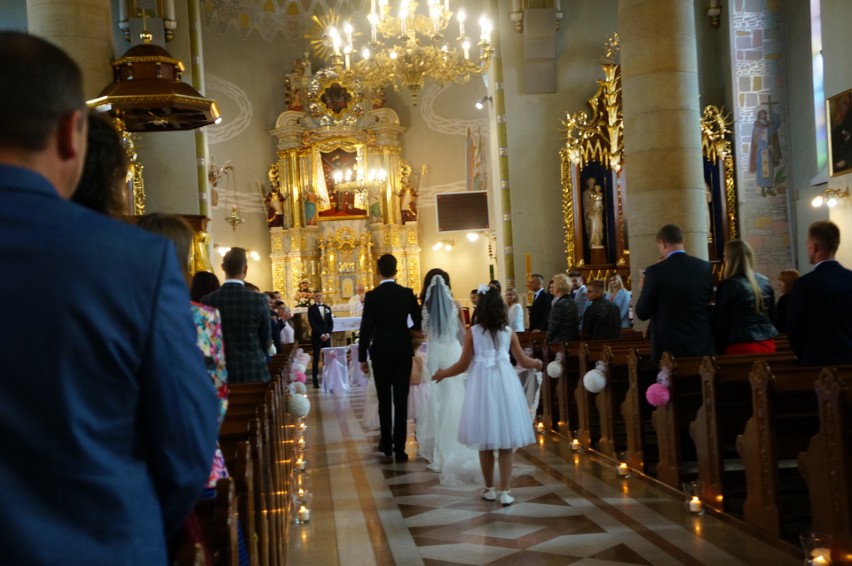 Piękna i piłkarz. Pomocnik Garbarni Kraków Karol Kostrubała zmienił stan cywilny [ZDJĘCIA i WIDEO] 