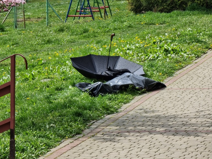 Zgon mężczyzny na chodniku na osiedlu Rycerskim w Przemyślu