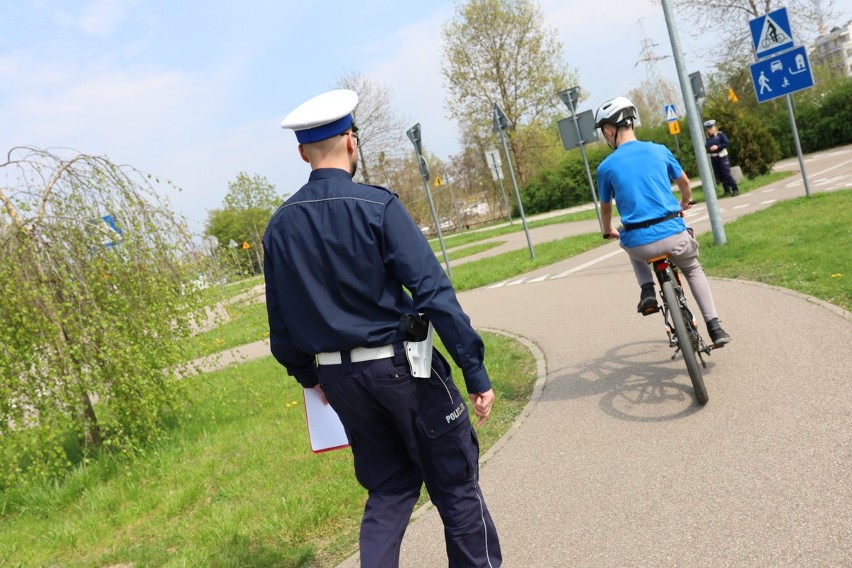 Rywalizacja młodych rowerzystów