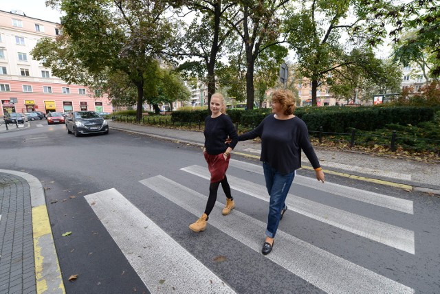 Weronika Cieślikowska razem z mamą prowadzi restaurację Cyryl - Lunch Coffee Wine. Marzy, by plac zaczął tętnić życiem