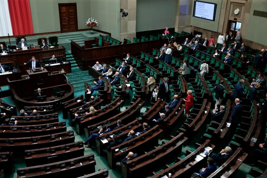 Gdyby wybory odbyły się w maju, Zjednoczona Prawica...