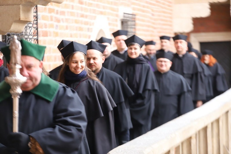 Nowi doktorzy i doktorzy habilitowani na Uniwersytecie Papieskim Jana Pawła II. Kto dostał dyplomy?
