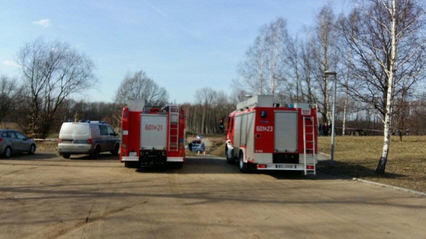 Przechodzień zauważył ciało w stawie Rzęsa w Siemianowicach...