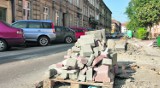 Kraków: ulica Węgierska wciąż rozkopana